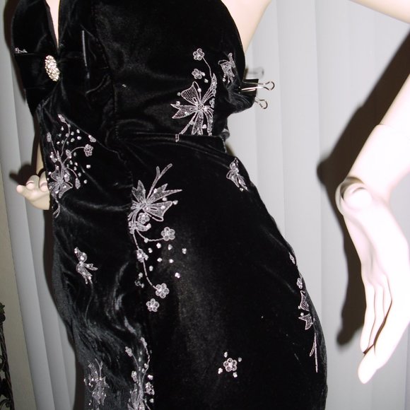 Karen Okada,black velvet,white sequins,embroidery,deep V neck,strapless,boned - Picture 4 of 8